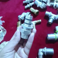 تعدادی اتصالات اب و گاز ب فروش می‌رسد قیمت توافقی