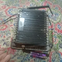 یک پروژوکتر 100 ولت معامله دارم