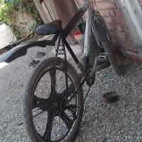 دوچرخه|دوچرخه، اسکیت، اسکوتر|بلوک, |دیوار