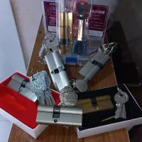 قفل و کلید سازی مستر کلید|خدمات پیشه و مهارت|فولادشهر, فولادشهر|دیوار