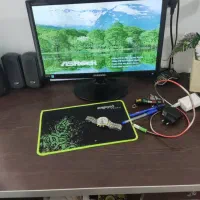 کامپیوتر کاملا سالم|رایانه رومیزی|صحنه, |دیوار