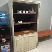 کافی بار به علت کمبود جا زیر قیمت به فروش میرسه