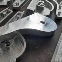 اپراتور فرزcnc(قالبسازی وقطعه)