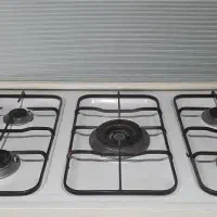 اجاق گاز تکنو پنج شعله فر دار در حد نو