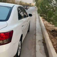 اریو‌اتومات فابریک مدل۹۷|خودرو سواری و وانت|شیراز, شاه قلی بیگی|دیوار