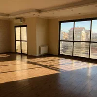 فروش آپارتمان ۱۰۰ متری ۲ خوابه در گلسار