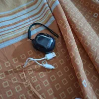 یک عدد ایر پاد به همراه کابل