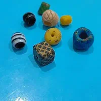 تعدادی مهره قدیمی