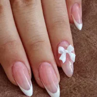 کاشت ناخن و آموزش تخفیف ویژه