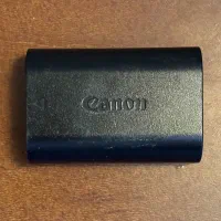باتری و شارژر دوربین کنون اورجینال LC-E6 Canon|دوربین عکاسی و فیلم‌برداری|تهران, شیوا|دیوار