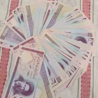 اسکناس ۱۰۰ریالی قدیمی نو تا نشده|کلکسیون سکه، تمبر، اسکناس|مشهد, نیروی هوایی|دیوار