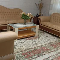 یک دست مبل هفت نفره بهمراه میز