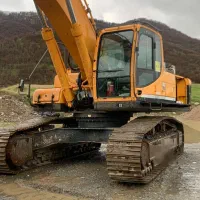 بیل هیوندایی ۳۸۰ موتور H