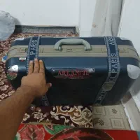 یک عدد چمدان مسافرتی سایز ۷۵×۷۰|کیف، کفش، کمربند|رباط‌کریم, رباط‌کریم|دیوار