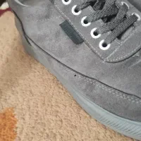 کفش|کیف، کفش، کمربند|مشهد, سجادیه|دیوار