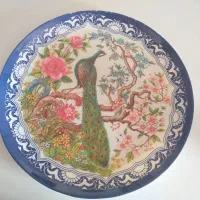 دیس و کاسه طرح دار دیوار کوبی