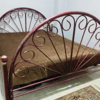 تخت فرفوژه دونفره باتشک خوشخواب رویه مخمل|تخت و سرویس خواب|شاهین‌شهر, عطار|دیوار