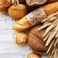 فروشنده نان فانتزی و شیرینی