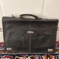 کیف اداری چرم رمزدار وکیف برند