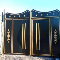 نقاشی‌‌ساختمان‌ودرب‌‌حیاط