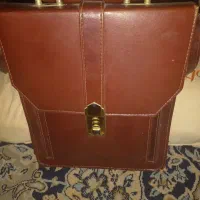 فروش یک عدد کیف چرمی رمز دار