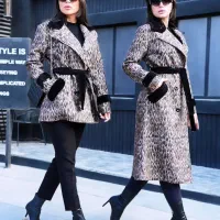 فروشنده خانم حرفهای عمده فروشی(بازار پاساژپارسیان)