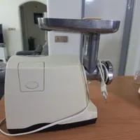 چرخ گوشت مارک ناسیونال و بلک اندیکر|سایر لوازم برقی|شاهین‌شهر, فردوسی|دیوار