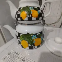 تعدادی زیادی ظروف اشپزخانه