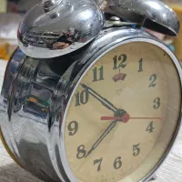 ساعت رومیزی کوکی قدیمی