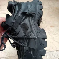 کفش لجدار|کیف، کفش، کمربند|نیشابور, گنبد سبز|دیوار