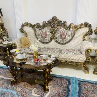 مبل سلطنتی ۹ نفره به همراه جلو‌مبلی و عسلی ‌و ساعت|مبلمان خانگی و میز عسلی|خمام, |دیوار