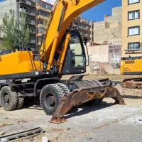 هیوندا ۲۰۰ لاستیکی