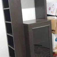 کتابخانه ایستاده