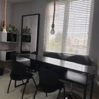 اجاره میز ناخن تخت مژه میکاپ شینیون بافت|اجارهٔ دفتر کار، اتاق اداری، مطب|کرج, باغ سیب|دیوار