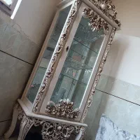 ساعت دیواری و مینی بوفه تمیز سالم|بوفه، ویترین، کنسول|شهریار, شهریار|دیوار