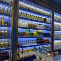 فروشنده اقا جوان