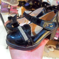 کفش پاشنه دار بچه گانه|کفش و لباس بچه|زنجان, |دیوار
