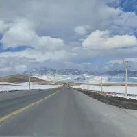 زمین پشت بازار اصلی