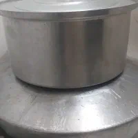 دو عددپاتیل بزرگ|ظروف پخت‌وپز|دورود, |دیوار