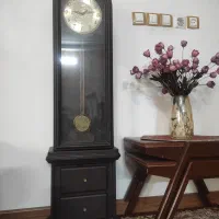 ساعت ایستاده کاملا سالم