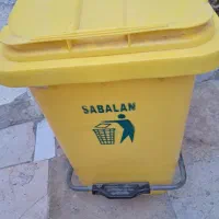 میز کار چراغ مطالعه وسطل زباله 