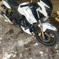 آپاچی 180