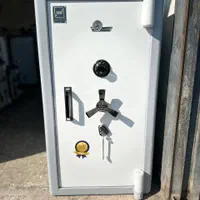 گاوصندوق 750s کلیدتاشو مرتب  تمیز به شرط گاو صندوق