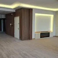 پارلمان/۱۵۵ متری/اموزگار