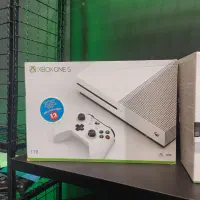 xbox one s 1 tb 2 controller