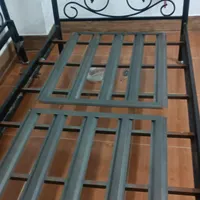 تخت فلزی یکنفره
