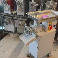 چرخ گوشت بزرگ الکتروکار صنعتی تسمه ای 3 اسب|کافی‌شاپ و رستوران|تهران, شهرک دانشگاه شریف|دیوار