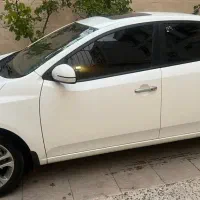 فروش/معاوضه سراتو ۲۰۰۰ اتومات آپشنال مدل ۹۶/بی‌رنگ