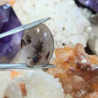 تولید نگین و گردن آویز از گوهر سنگهای ناب|زیورآلات و اکسسوری|لنجان, |دیوار