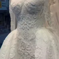استخدام چرخکار لباس عروس